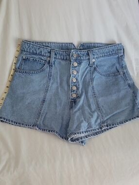 Levi's Light Blue High-Waist Mom Button-Fly Denim Shorts